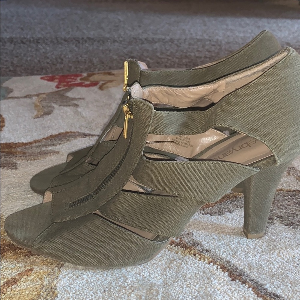 Wide Width Green Khaki Heels